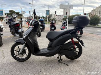 PIAGGIO LIBERTY S 50 Iget 2025 930 KMS COMME NEUF