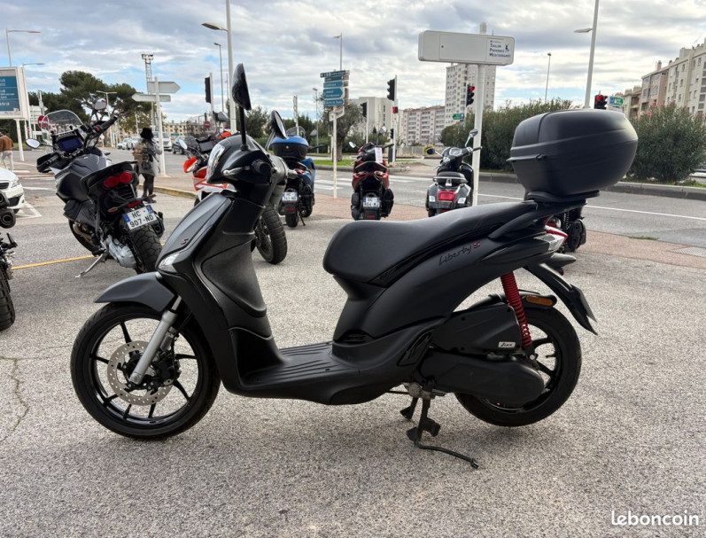 PIAGGIO LIBERTY S 50 Iget 2025 930 KMS COMME NEUF