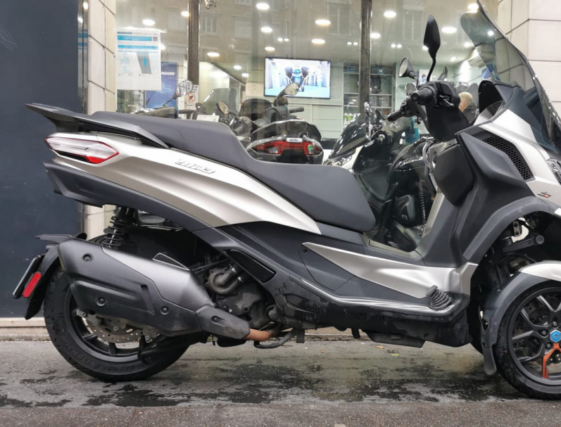 PIAGGIO MP3 530 HPE EXCLUSIVE PARFAIT ETAT - GARANTIE PIAGGIO PRIVILEGE 1 AN