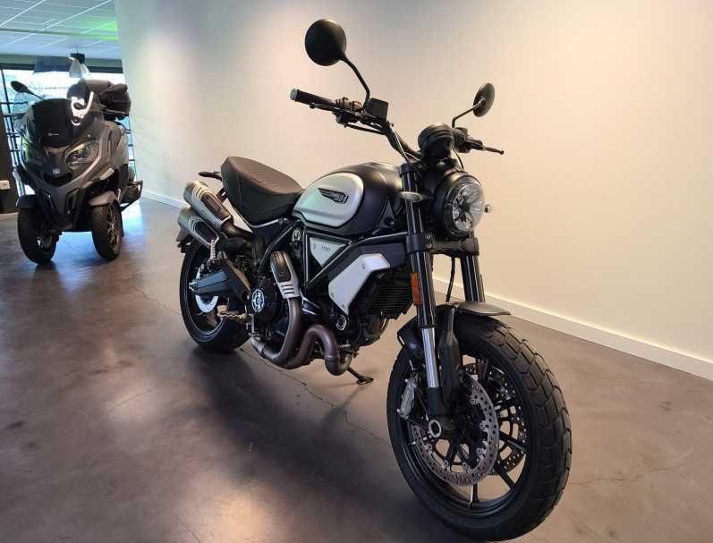 DUCATI SCRAMBLER 1100 DARK
