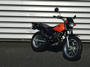 YAMAHA TW 125