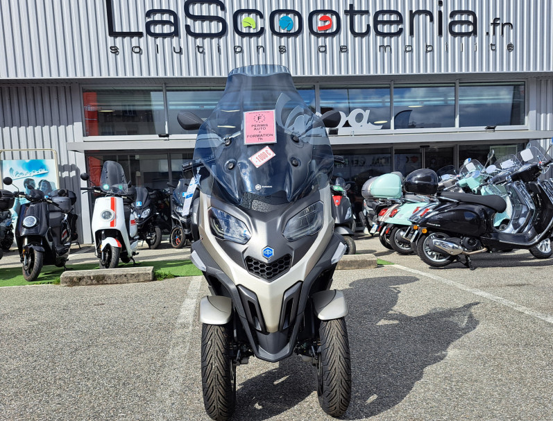 PIAGGIO MP3 530 HPE EXCLUSIVE