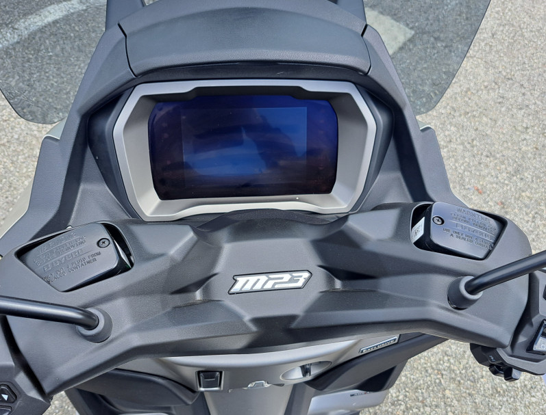 PIAGGIO MP3 530 HPE EXCLUSIVE