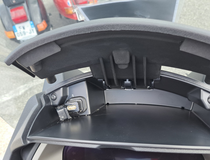 PIAGGIO MP3 530 HPE EXCLUSIVE