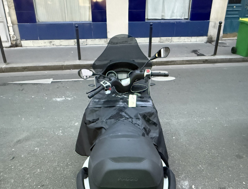 PIAGGIO MP3 350 ABS/ASR SPORT GARANTIE 6 MOIS BLANC BRILLANT BON ETAT CRIT