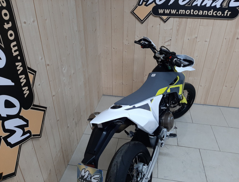 HUSQVARNA 701 SUPERMOTO 2021