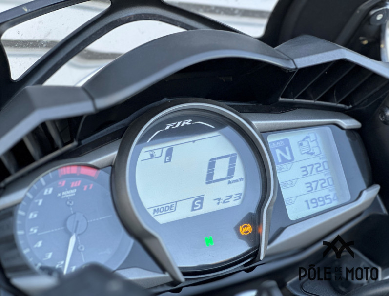 YAMAHA FJR 1300 AE