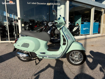 VESPA GTS 125 CLASSIC 2025 160 KMS ETAT NEUF 