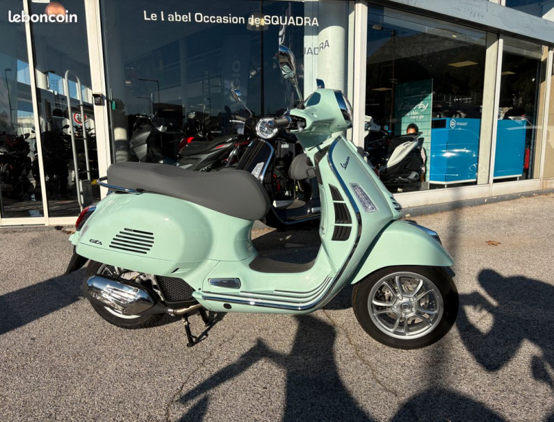 VESPA GTS 125 CLASSIC 2025 160 KMS ETAT NEUF 