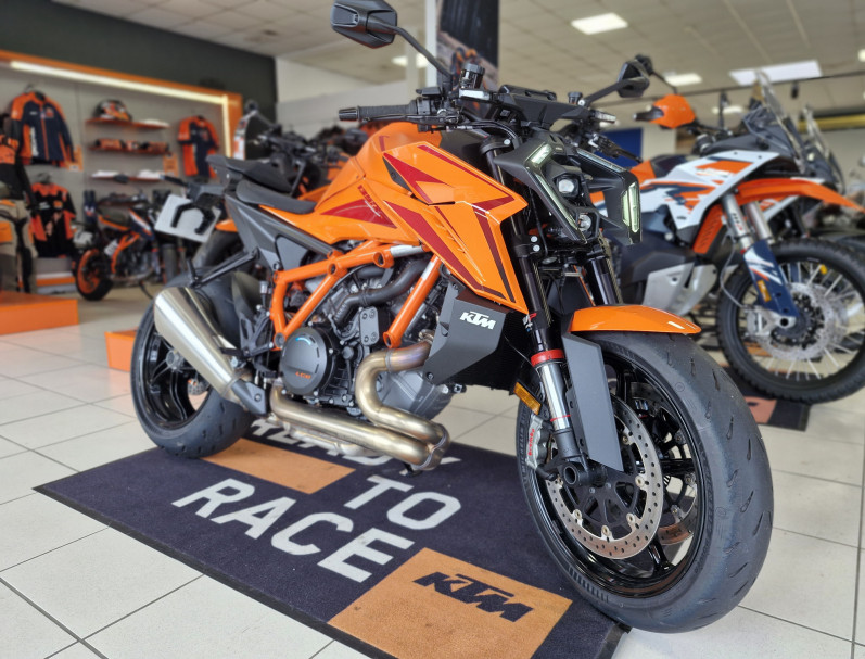 KTM 1390 SUPER DUKE R 