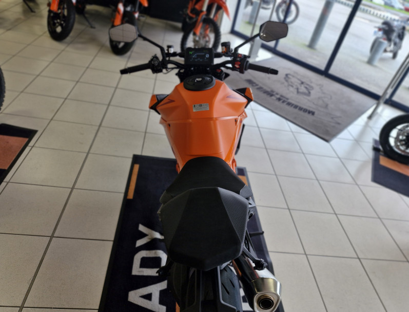 KTM 1390 SUPER DUKE R 