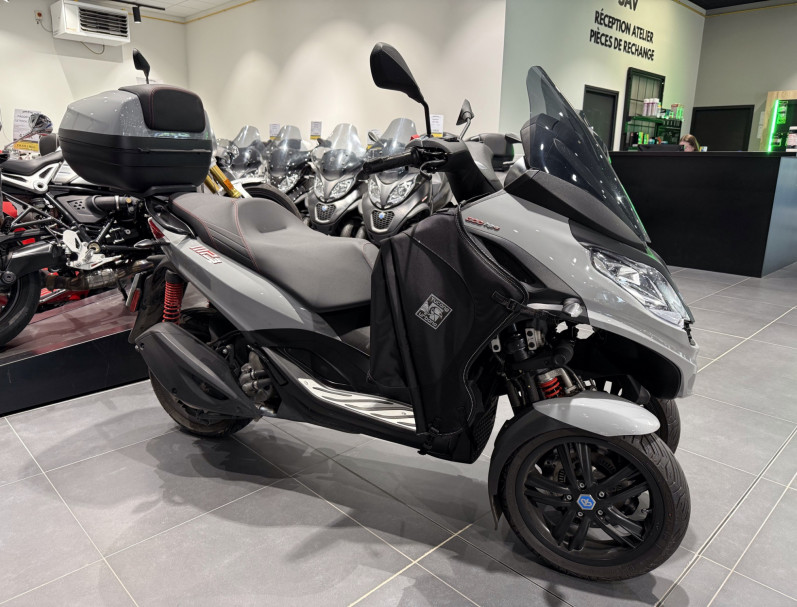 PIAGGIO MP3 300 HPE ABS ASR / Garantie 