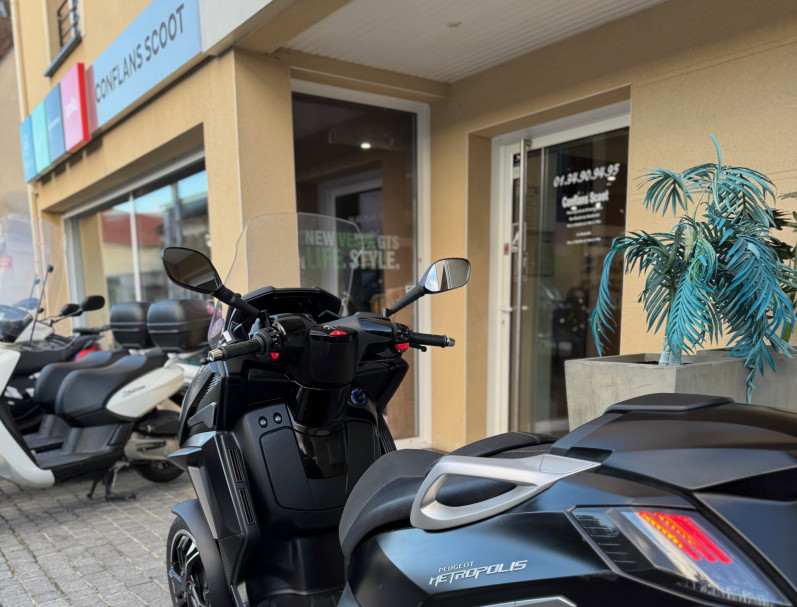 PEUGEOT METROPOLIS 400