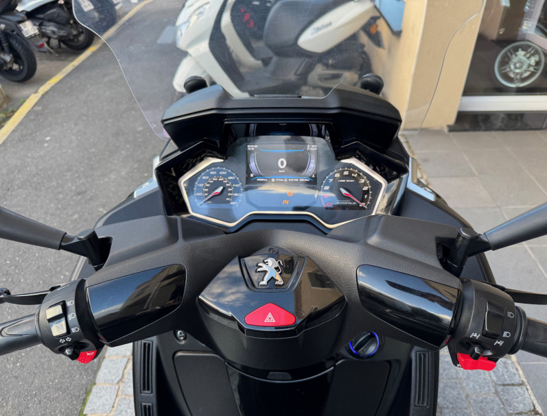 PEUGEOT METROPOLIS 400