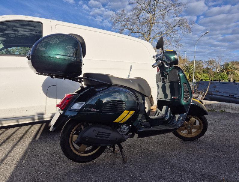 VESPA GTS 300 HPE E4 SIXTIES VERT