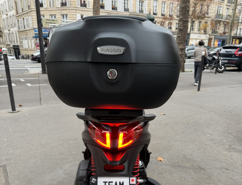 PIAGGIO Medley S 125 IGET ABS E5 NOIR MAT - 1ER MAIN 