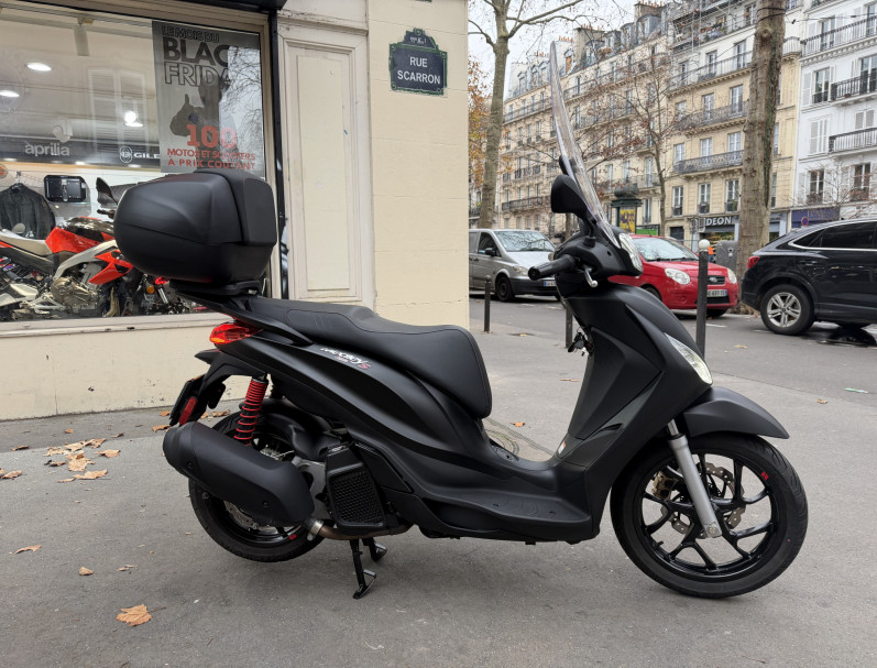 PIAGGIO Medley S 125 IGET ABS E5 NOIR MAT - 1ER MAIN 