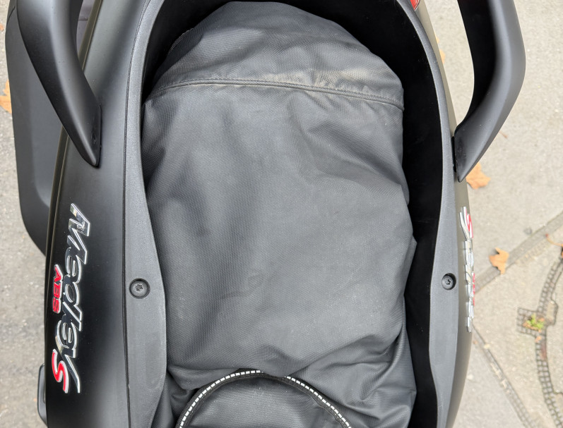 PIAGGIO Medley S 125 IGET ABS E5 NOIR MAT - 1ER MAIN 