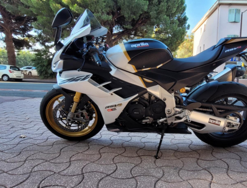 APRILIA RSV4 1100 FACTORY
