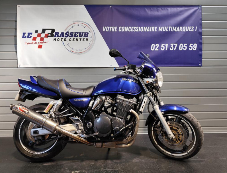 SUZUKI GSX 750 INAZUMA