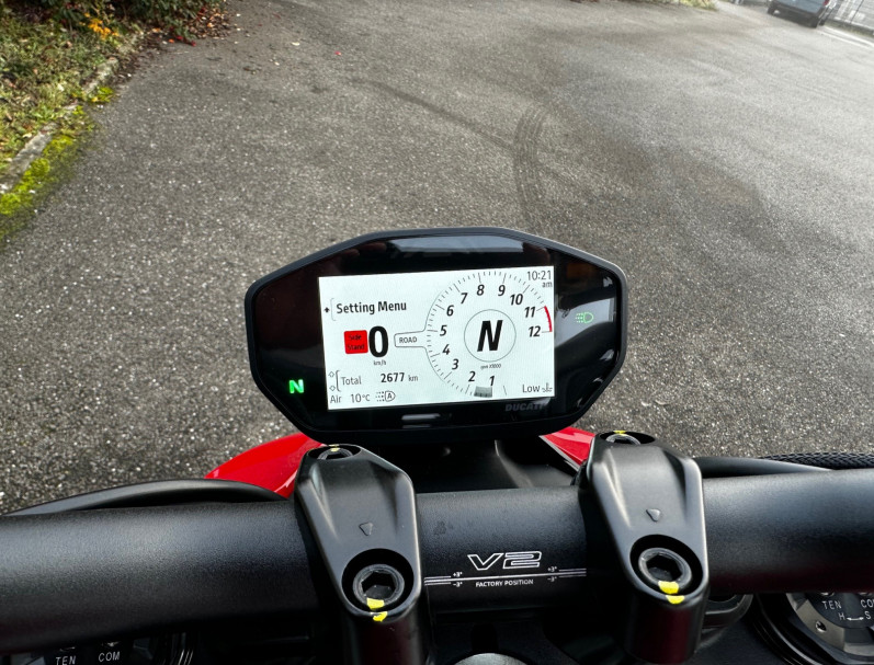 DUCATI Streetfighter V2