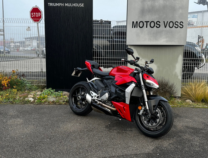 DUCATI Streetfighter V2