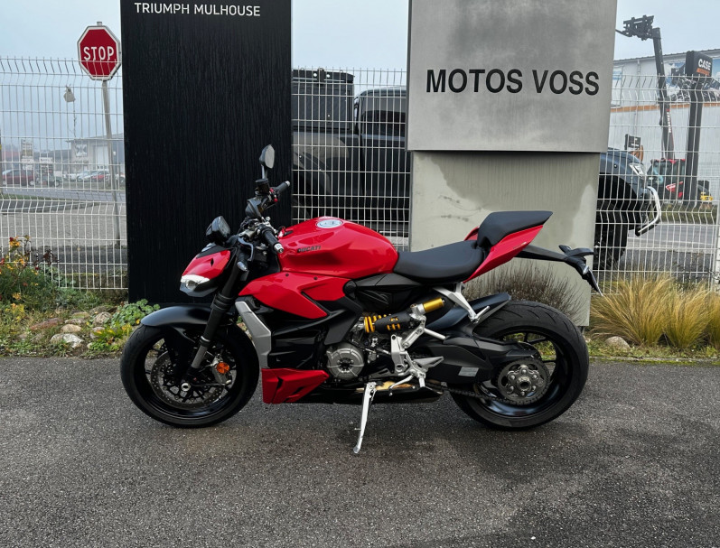 DUCATI Streetfighter V2