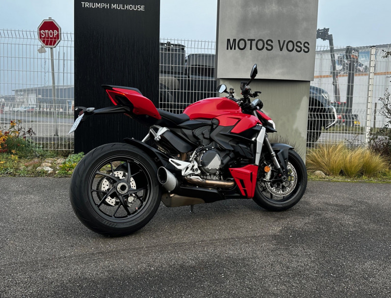 DUCATI Streetfighter V2