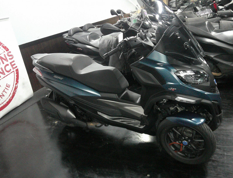 PIAGGIO MP3 530 HPE 2022 12200KM