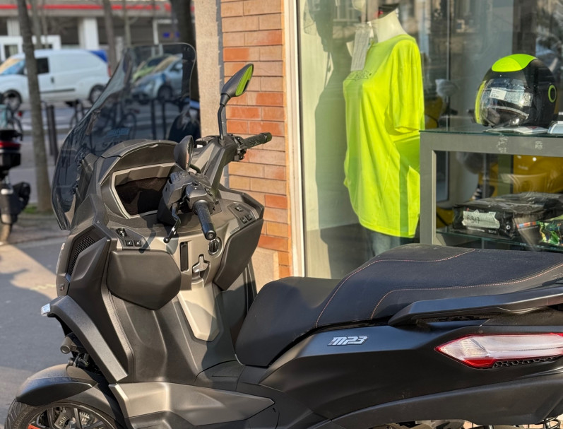 VENTE FLASH - PIAGGIO MP3 530 DEMO HPE EXCLUSIVE GARANTIE 5 ANS LIVRAISON POSSIBLE