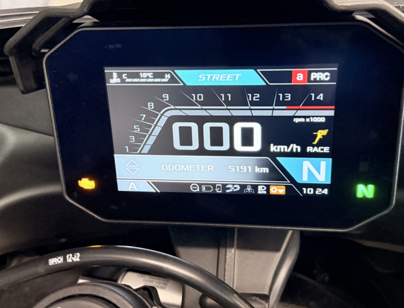 APRILIA RSV4 1100 RR AKRAPOVIC 5000kms