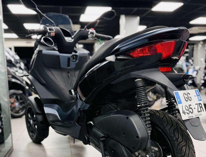 PIAGGIO MP3 300 HPE ABS ASR