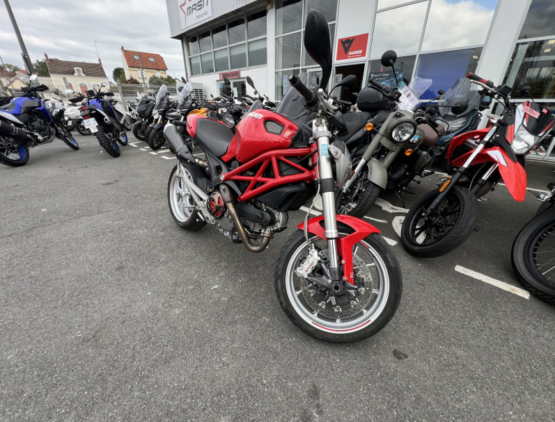 DUCATI 1100 EVO MONSTER