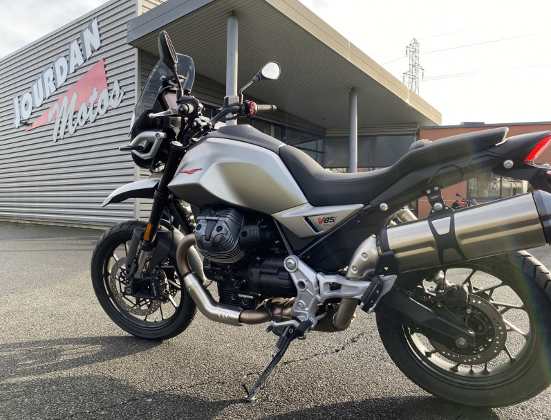 MOTO GUZZI V 85 STRADA