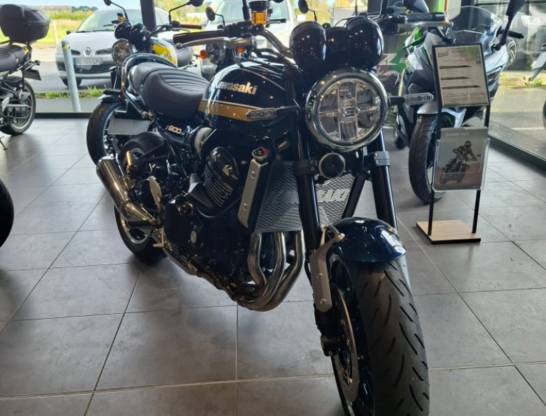 KAWASAKI Z 900 RS