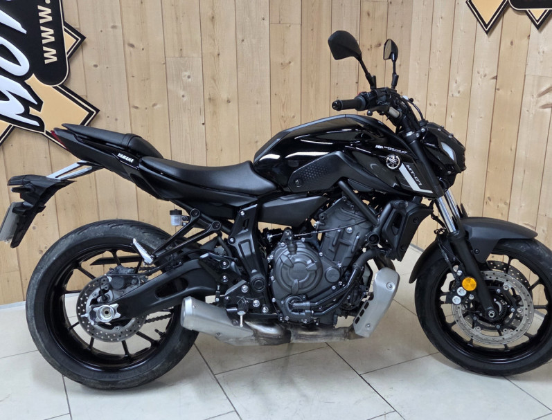 YAMAHA MT 07 (47.5CV) 2024