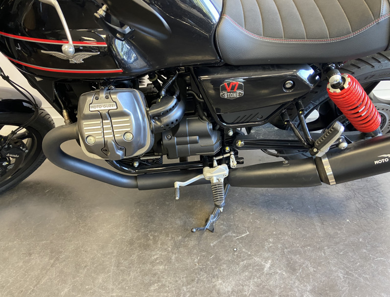 MOTO GUZZI V7 SPECIAL EDITION 2023