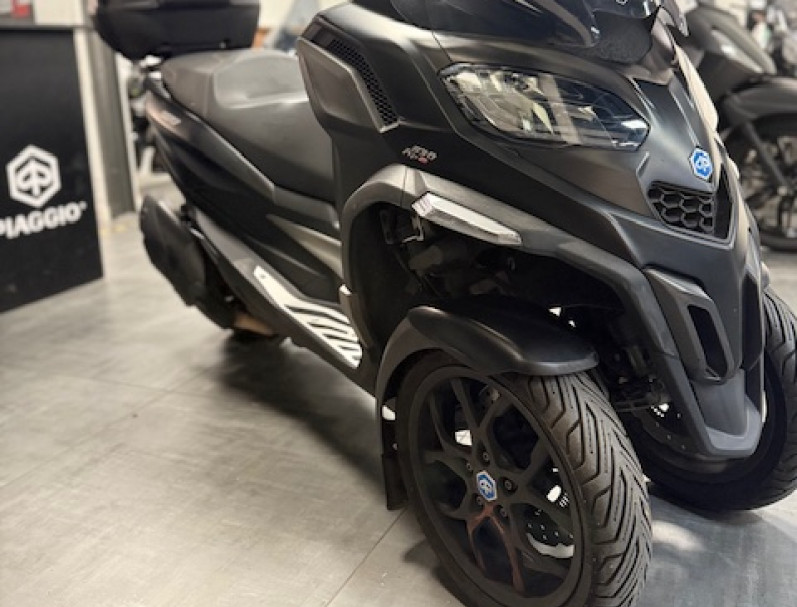PIAGGIO MP3 530 HPE EXCLUSIVE