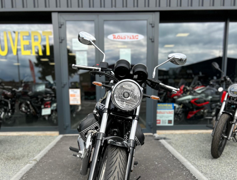 MOTO GUZZI V7 SPECIAL MONOCHROME