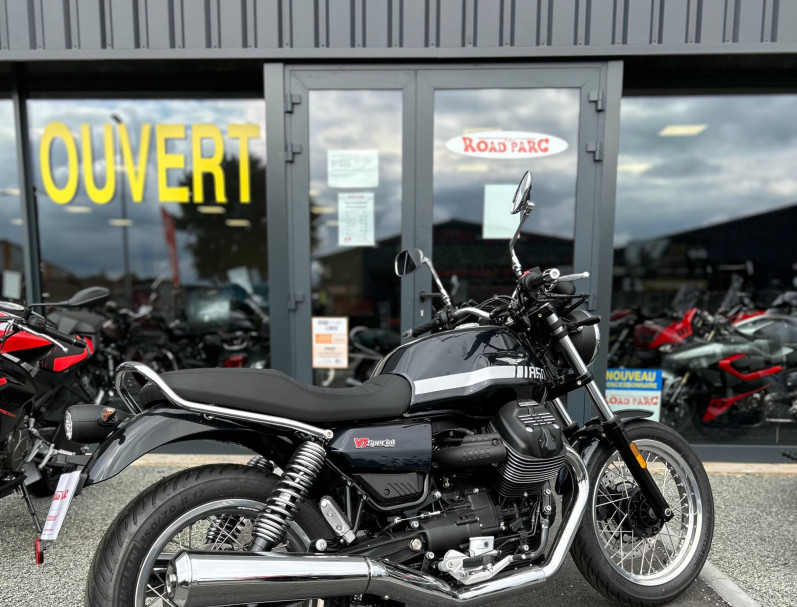 MOTO GUZZI V7 SPECIAL MONOCHROME