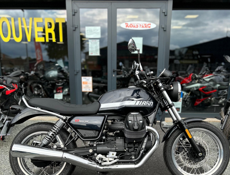 MOTO GUZZI V7 SPECIAL MONOCHROME