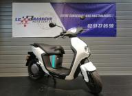 YAMAHA NEO