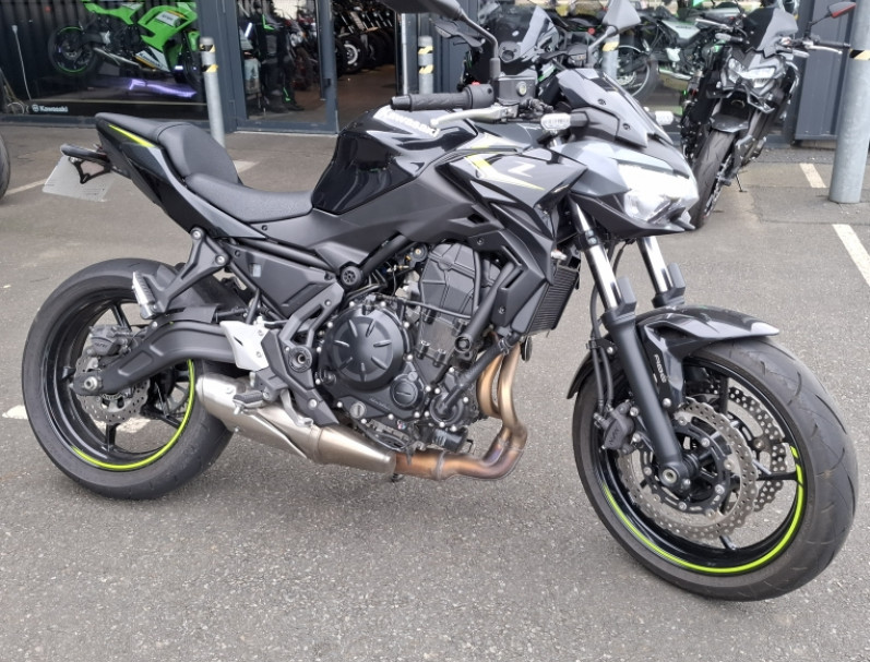 KAWASAKI Z 650 (47.5CV) IDEAL PERMIS A2