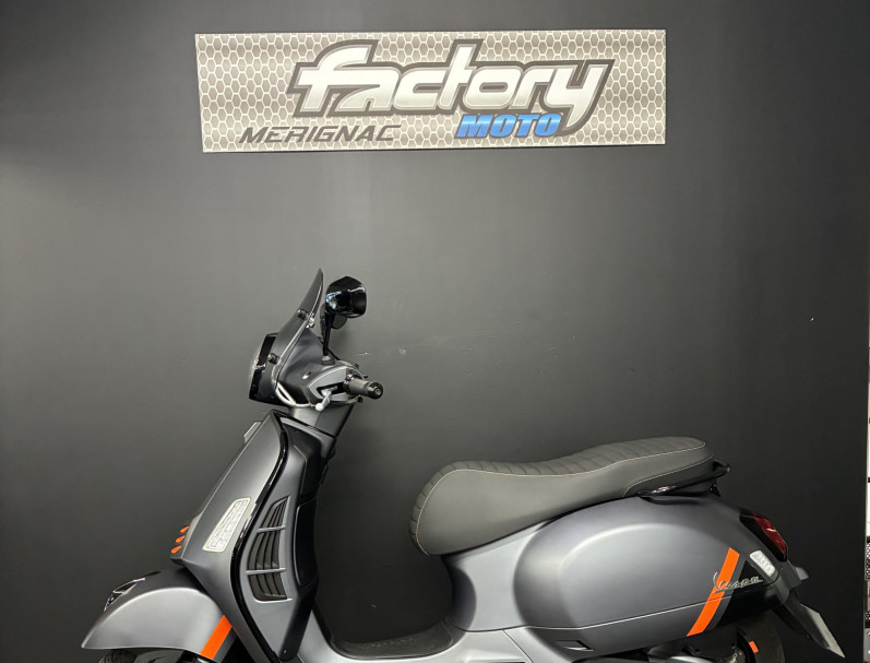 VESPA GTS 300 SUPER SPORT