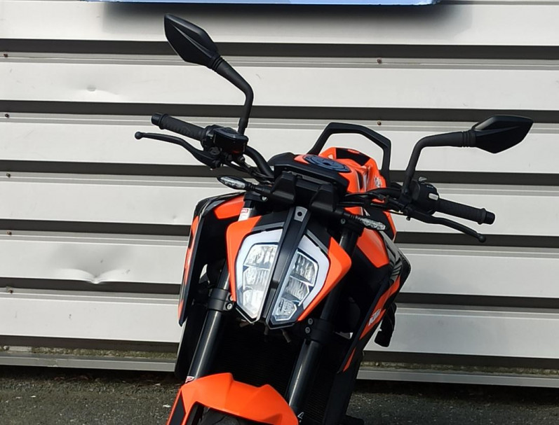 KTM 890 DUKE