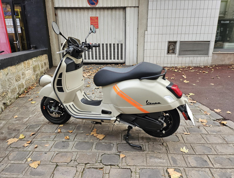 VESPA GTV 300