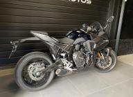SUZUKI GSX-8R