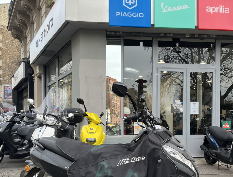 PEUGEOT KISBEE S NAKED