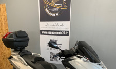PEUGEOT METROPOLIS 400