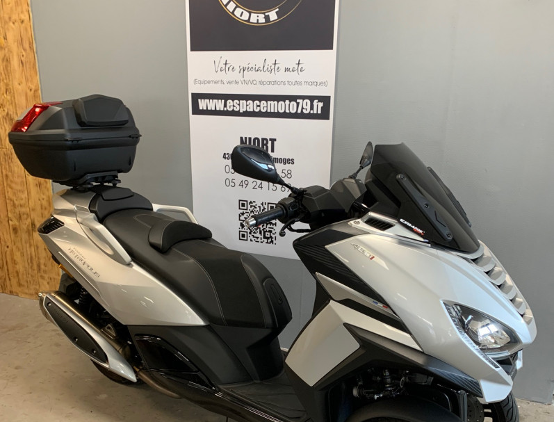 PEUGEOT METROPOLIS 400